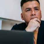 Brain Fog pada Pekerja Remote: Penyebab & Cara Mengatasinya