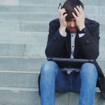 Burnout Digital: Kapan Notifikasi & Screen Time Jadi Beban Mental